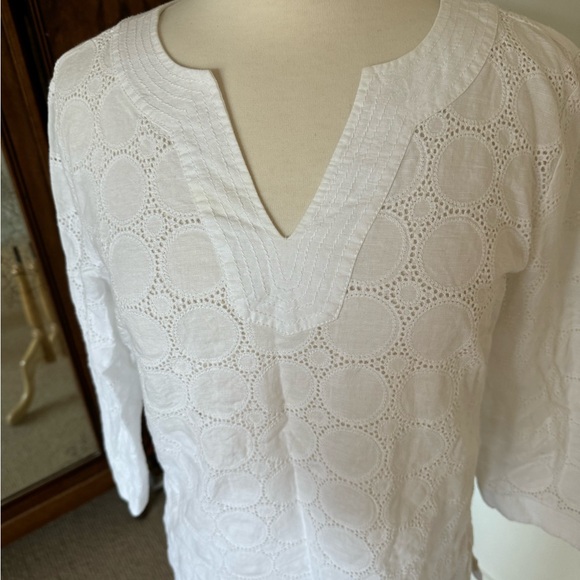 White Linen and cotton Eyelet Top - Picture 2 of 2